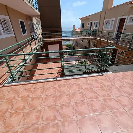 Jay Paradise Santa Cruz (Madeira)